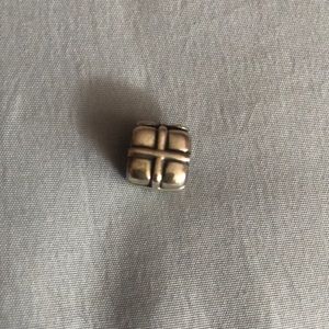 Pandora Jewelry - Retired Present Charm | Pandora Pandora Jewelry - Retired Present Charm | Pandora
